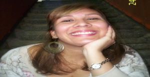 Lunita_amor 40 years old I am from Caracas/Distrito Capital, Seeking Dating Friendship with Man
