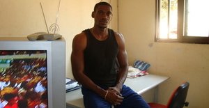 Nando-playa 38 years old I am from Luanda/Luanda, Seeking Dating Friendship with Woman