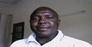 Louryno 38 years old I am from Maputo/Maputo, Seeking Dating Friendship with Woman