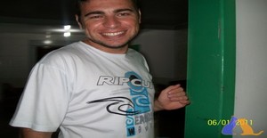 Isaias goulart 48 years old I am from Cachoeirinha/Rio Grande do Sul, Seeking Dating Friendship with Woman