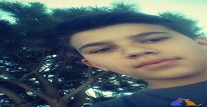 Gonçalo 22 years old I am from Lourinhã/Lisboa, Seeking Dating Friendship with Woman