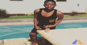 EdsonVictor 22 years old I am from Matola/Maputo, Seeking Dating Friendship with Woman
