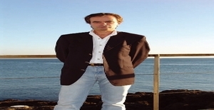 C-a-r-l-o-s 58 years old I am from Cascais/Lisboa, Seeking Dating Friendship with Woman