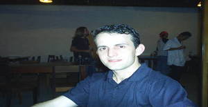 Leo-jlle 39 years old I am from Camboriu/Santa Catarina, Seeking Dating with Woman
